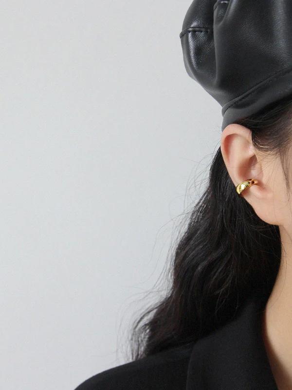 Adeline André Mnimalist Ear Cuff