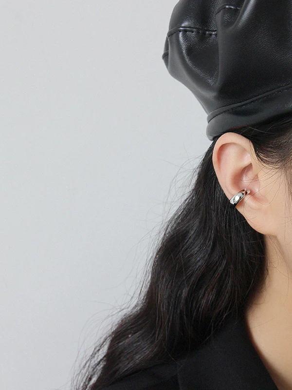 Adeline André Mnimalist Ear Cuff