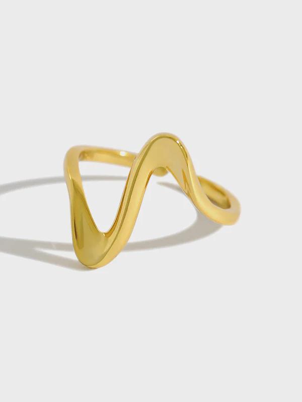 Wavy Pattern Ring