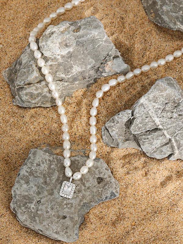 Amphitrite Pearl Necklace